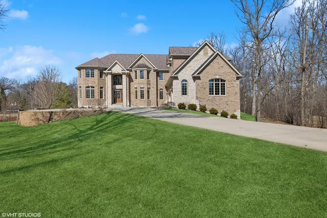 $2,149,000 | 7 Preston Court, Lincolnshire, IL 60069