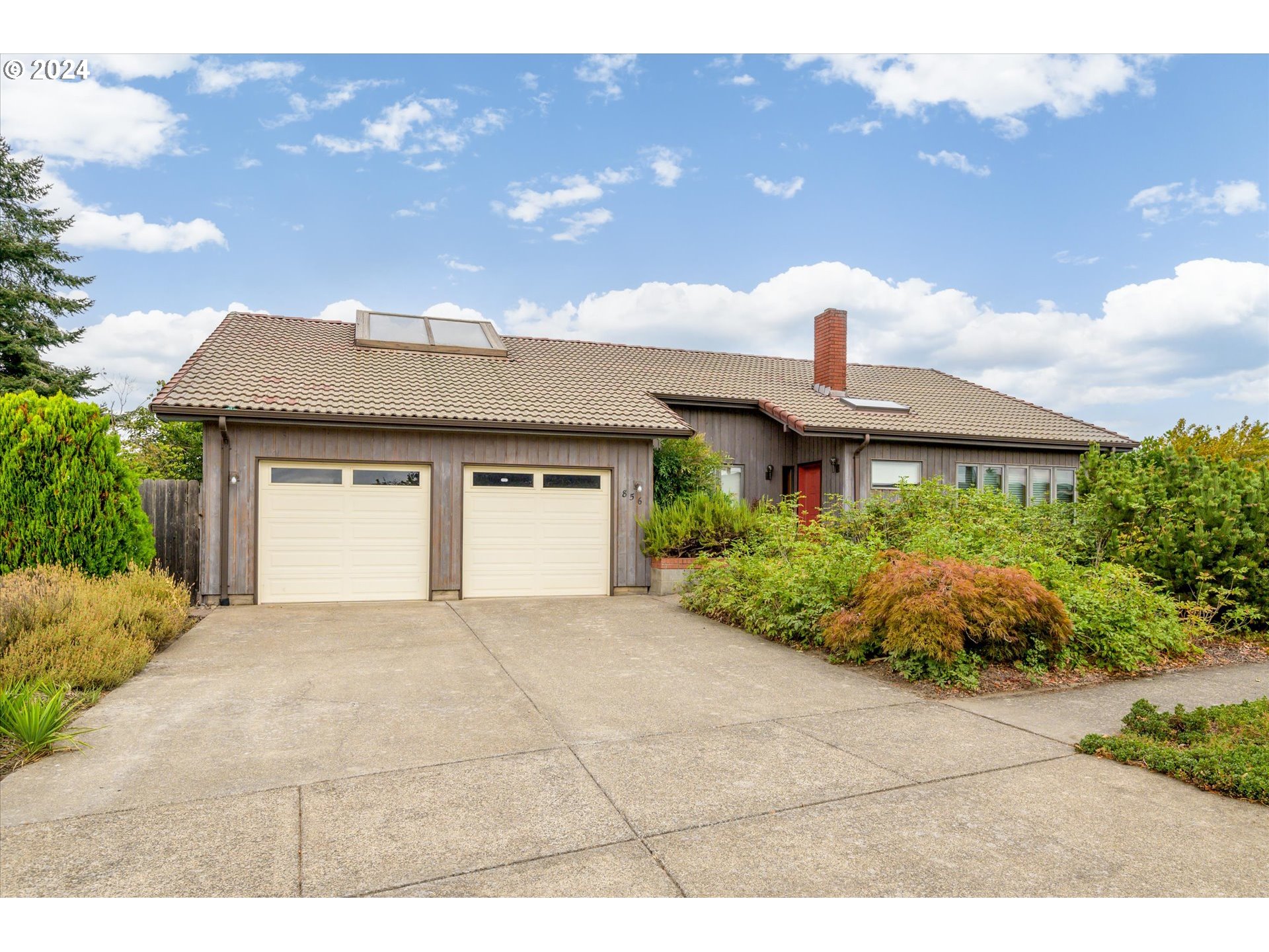 856 Northridge Avenue Springfield, OR 97477 - Photo 1 of 44 Gallery Image 1