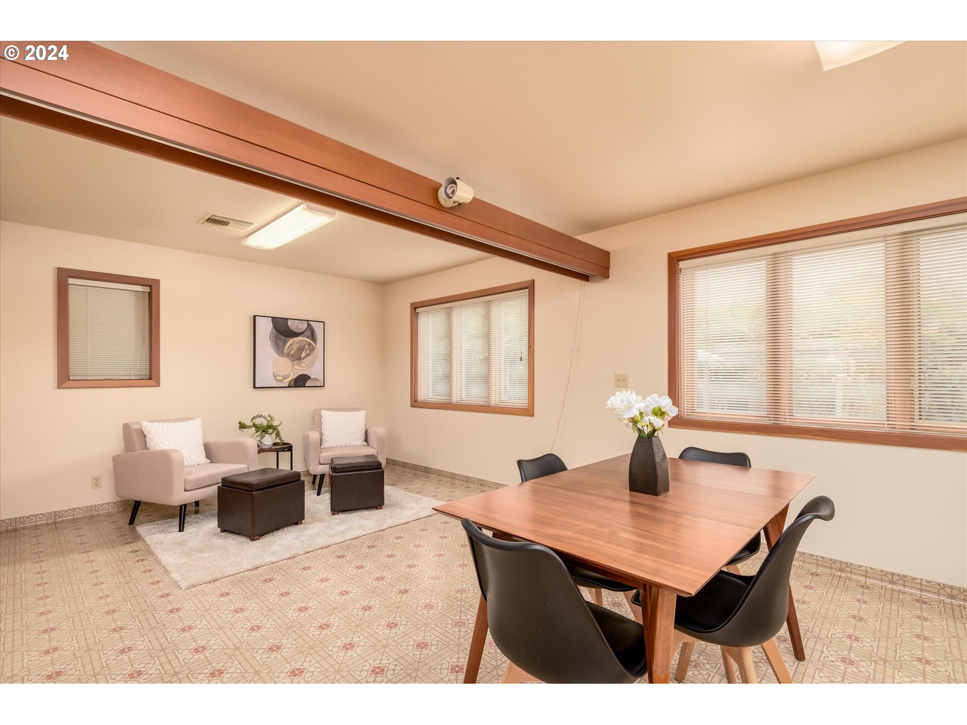 856 Northridge Avenue Springfield, OR 97477 - Photo 20 of 44 Family Room