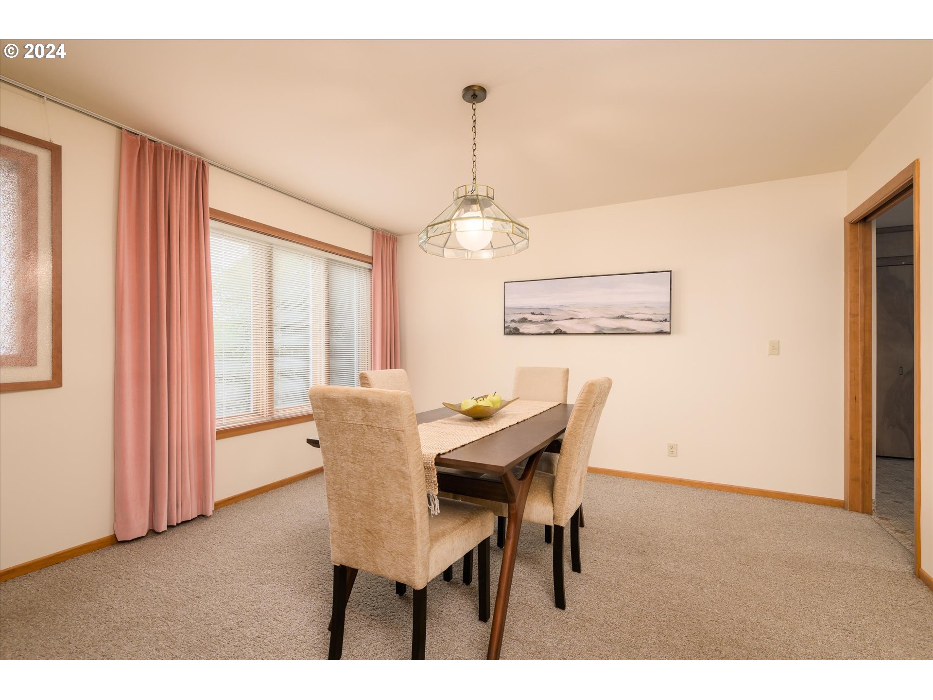 856 Northridge Avenue Springfield, OR 97477 - Photo 9 of 44 Dining Room