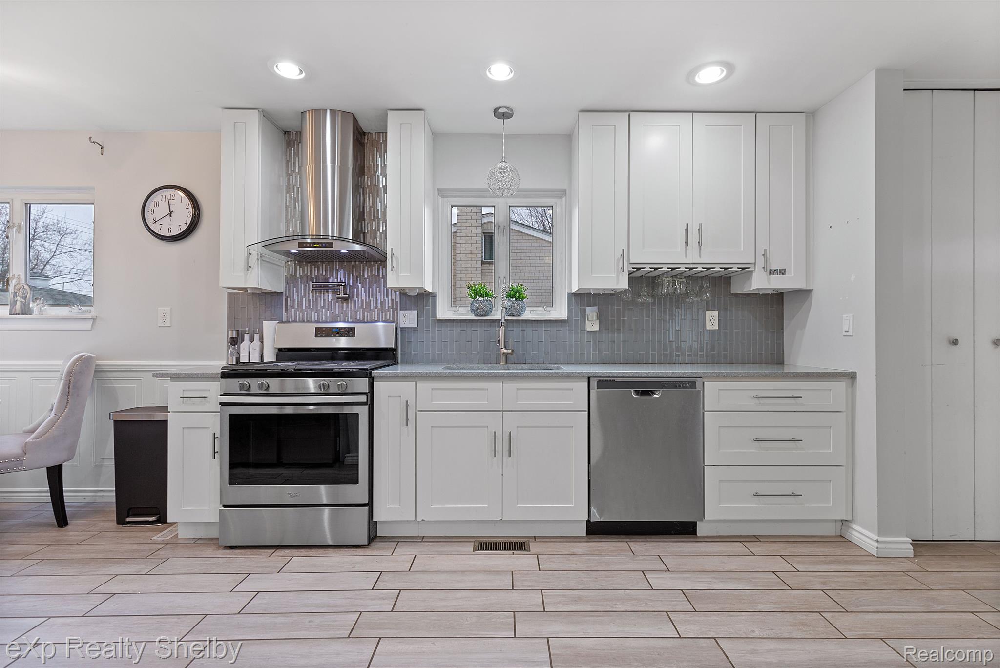 2126 Winston Drive Sterling Heights, MI 48310 - Photo 6 of 21 Gallery Image 6