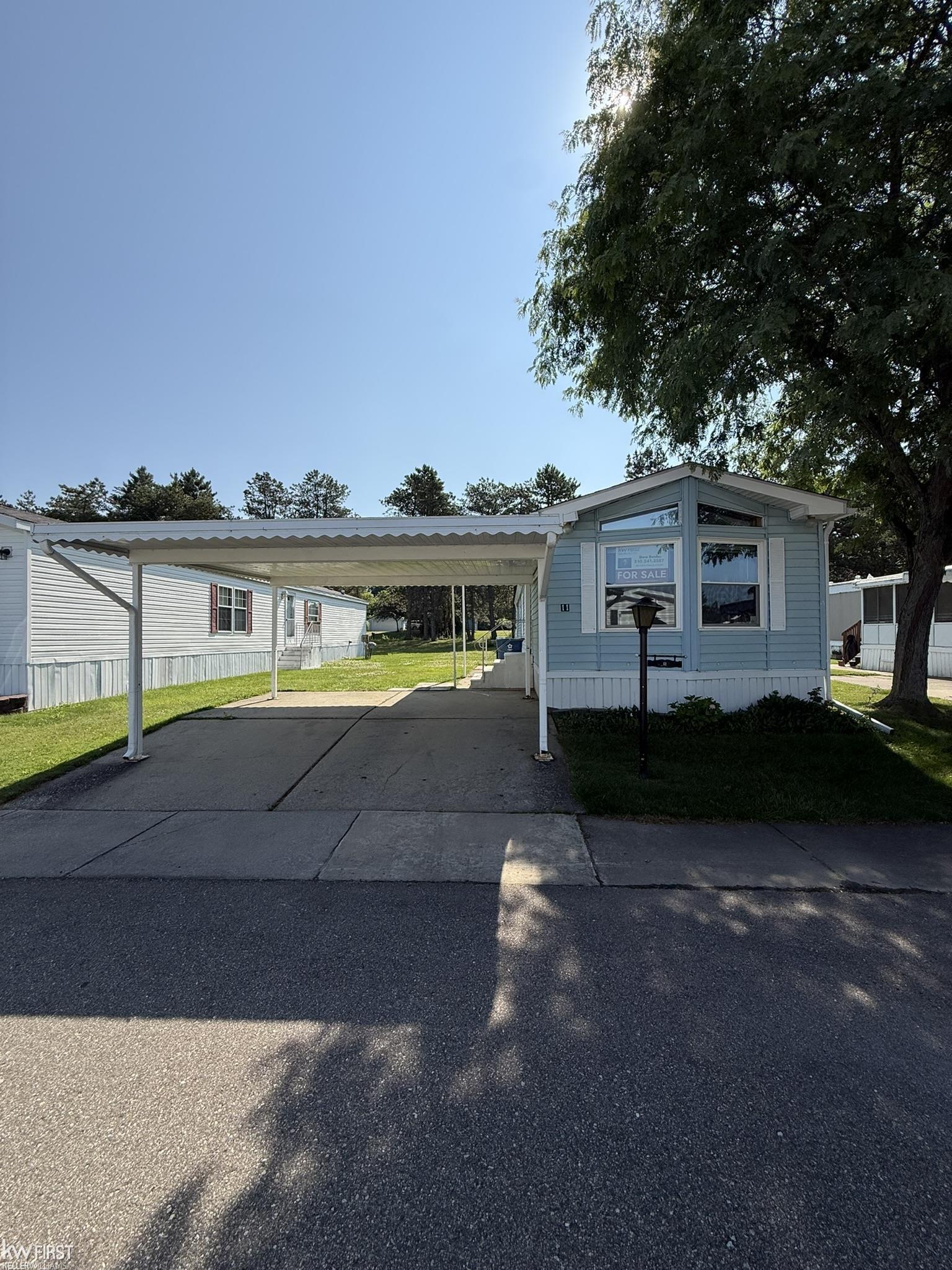 11 Peach Tree Drive Davison, MI 48423 - Photo 1 of 20 50213980-c50c56ee-5941-42a1-ba62-f587b8d4e0a9.JPG