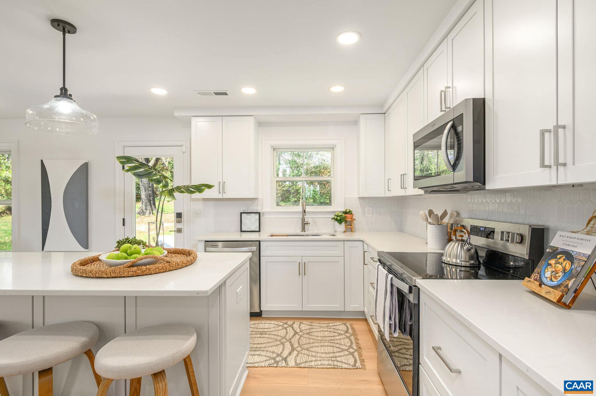 103 Chaucer Road Charlottesville, VA 22901 - Photo 13 of 34