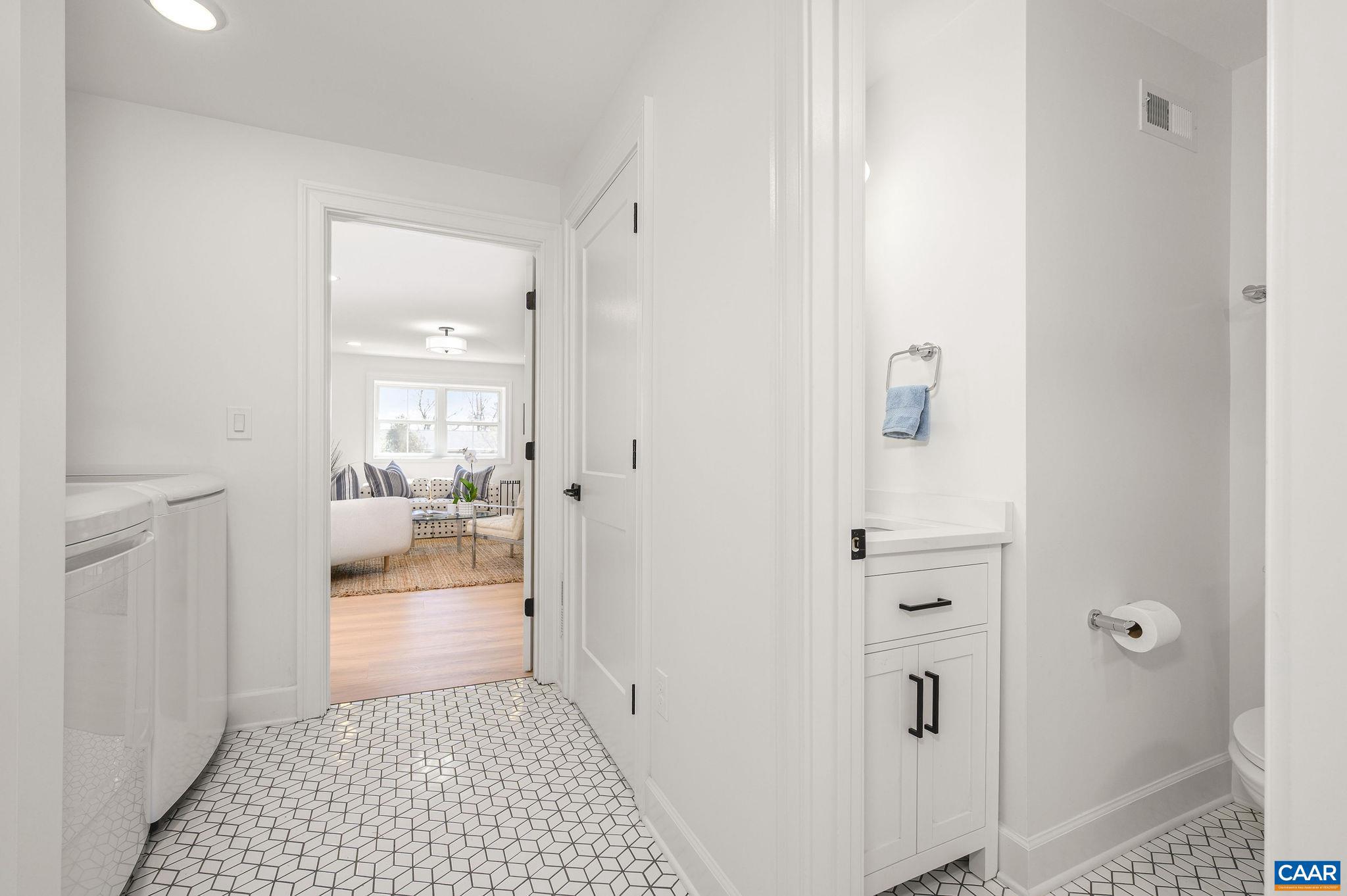 103 Chaucer Road Charlottesville, VA 22901 - Photo 29 of 34