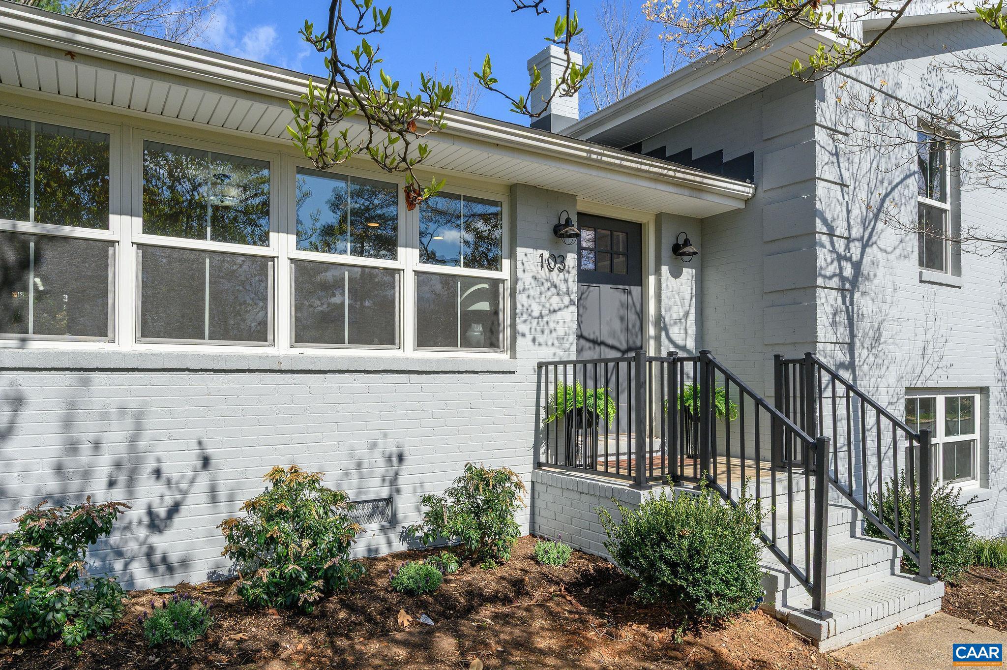 103 Chaucer Road Charlottesville, VA 22901 - Photo 3 of 34