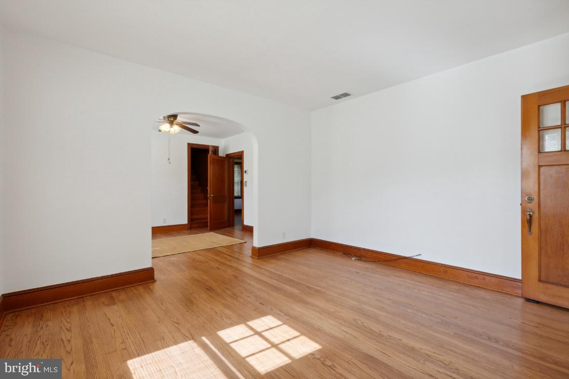7104 Highbridge Road Bowie, MD 20720 - Photo 8 of 40 Gallery Image 8