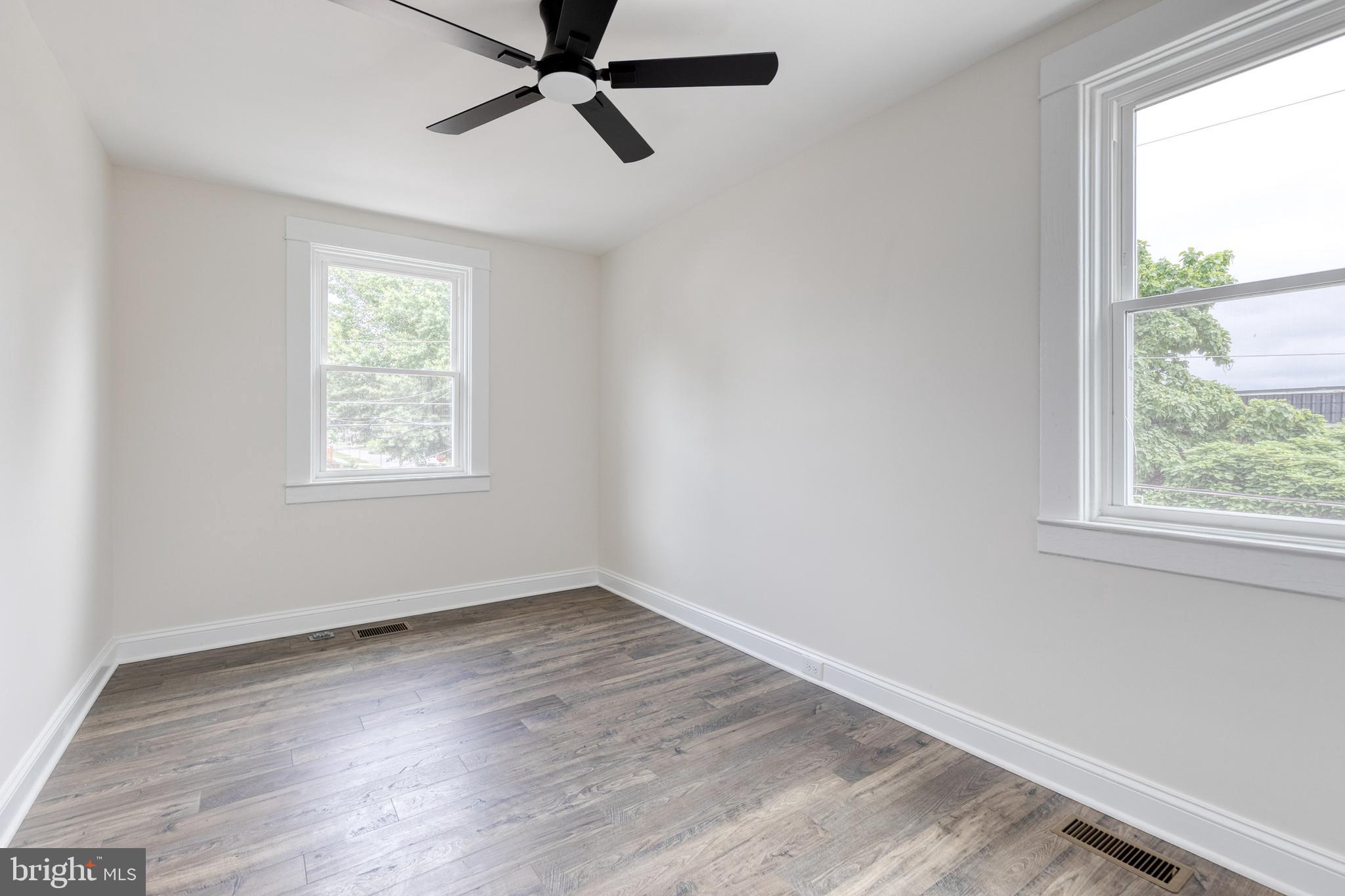 6854 Dunbar Road Baltimore, MD 21222 - Photo 24 of 35