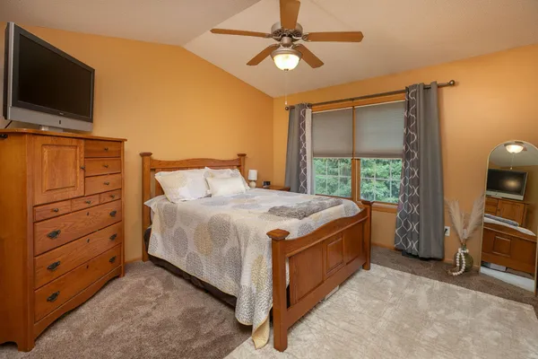 $250,000 | 2925 Monroe Drive Northwest, Rochester, MN 55901