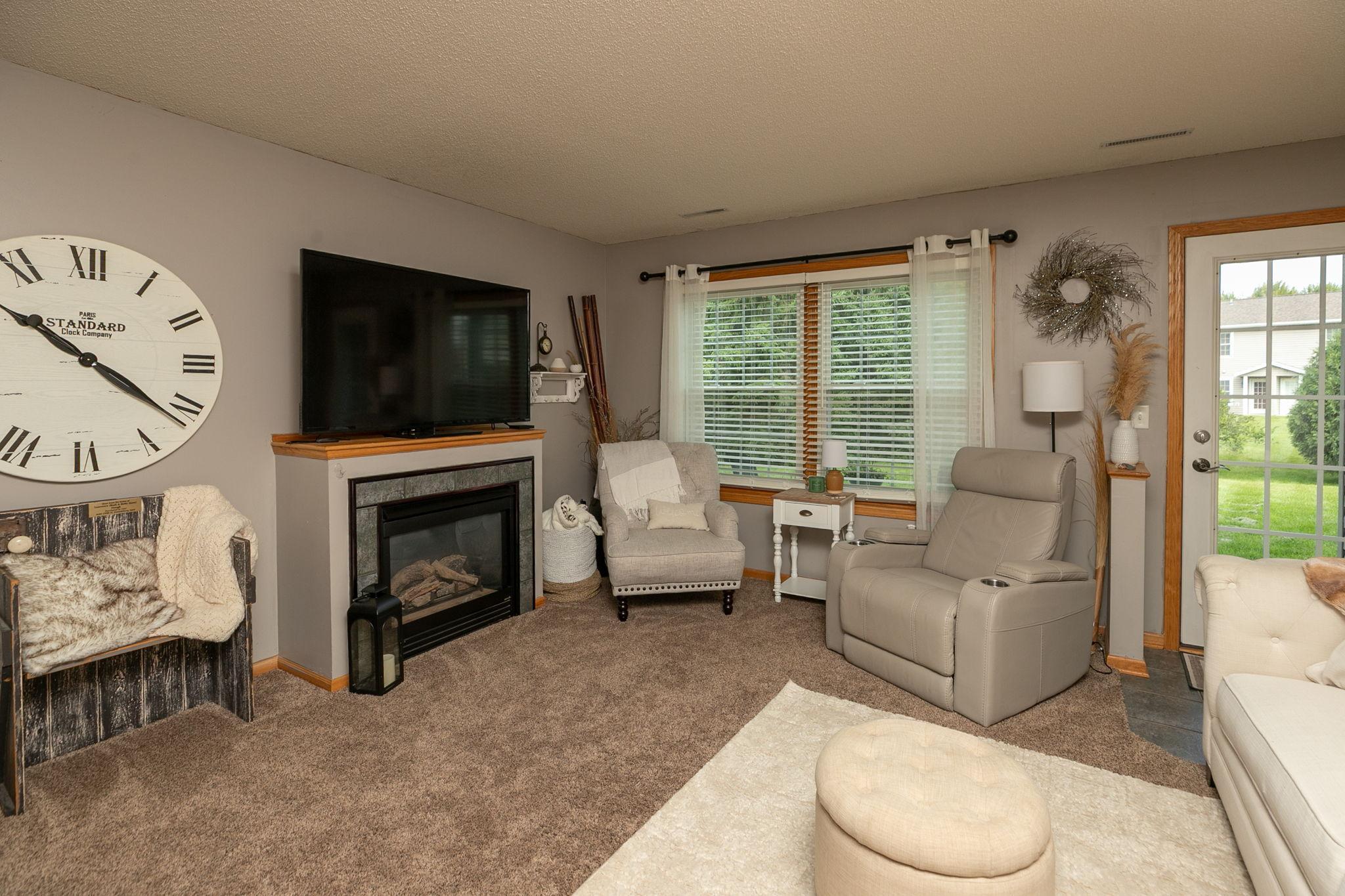 2925 Monroe Drive Northwest Rochester, MN 55901 - Photo 3 of 27