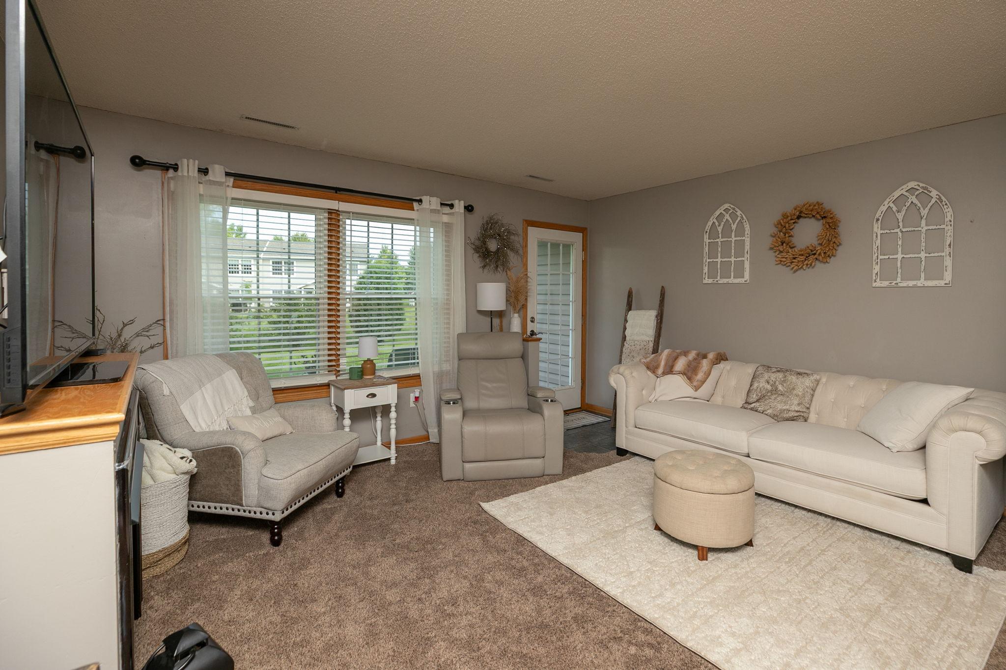 2925 Monroe Drive Northwest Rochester, MN 55901 - Photo 4 of 27