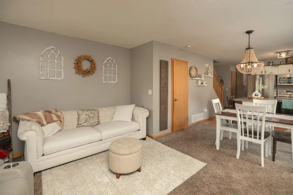 $250,000 | 2925 Monroe Drive Northwest, Rochester, MN 55901