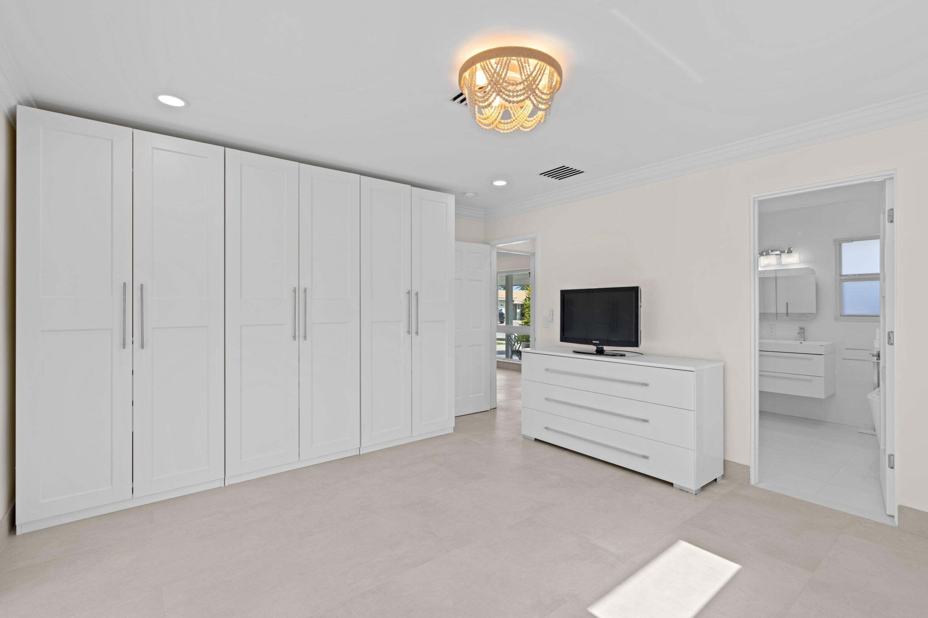 391 Southeast 7th Avenue Pompano Beach, FL 33060 - Photo 24 of 38 DSC09797.jpg-SMALL