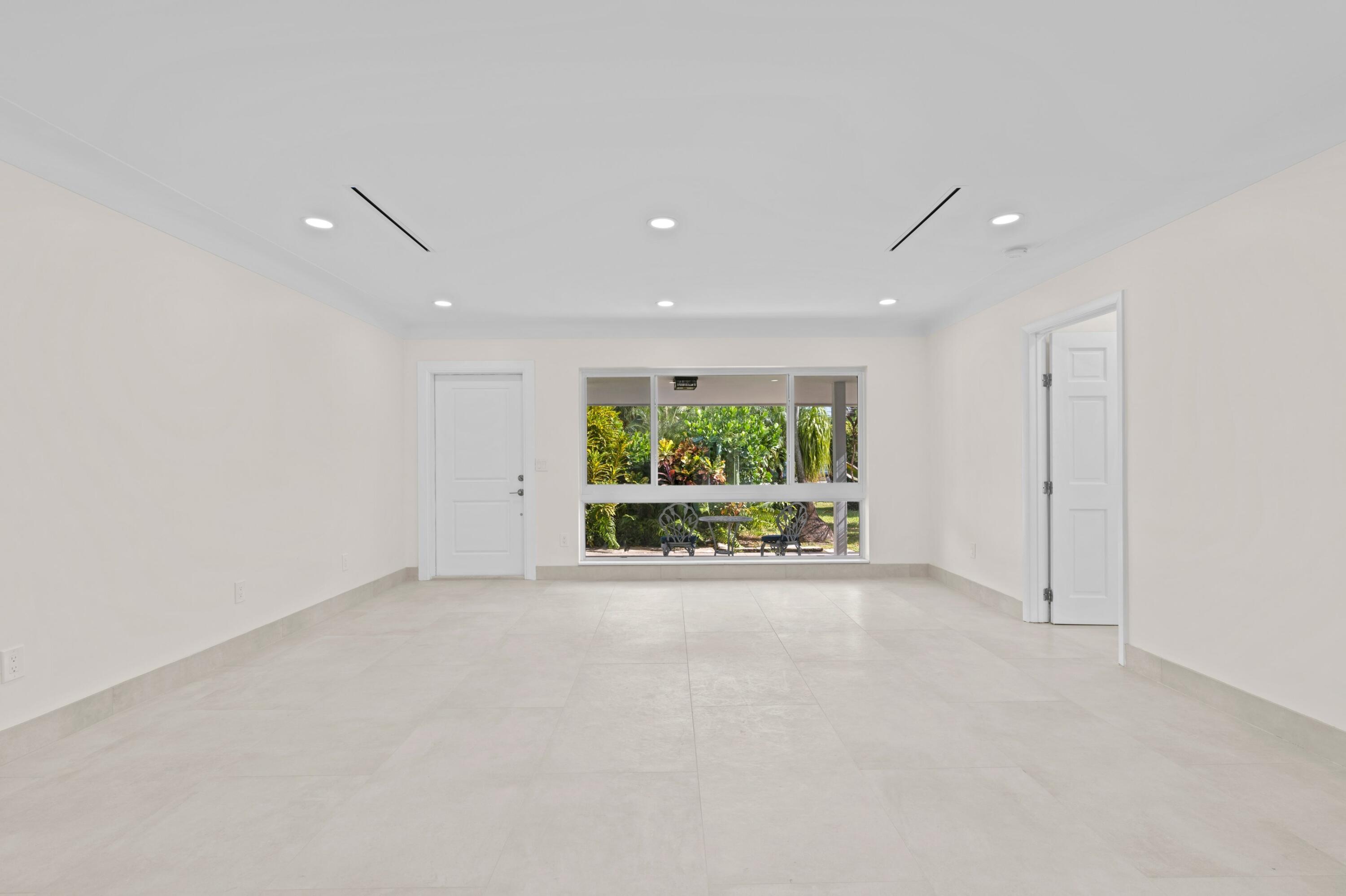 391 Southeast 7th Avenue Pompano Beach, FL 33060 - Photo 27 of 38 DSC09867.jpg-SMALL