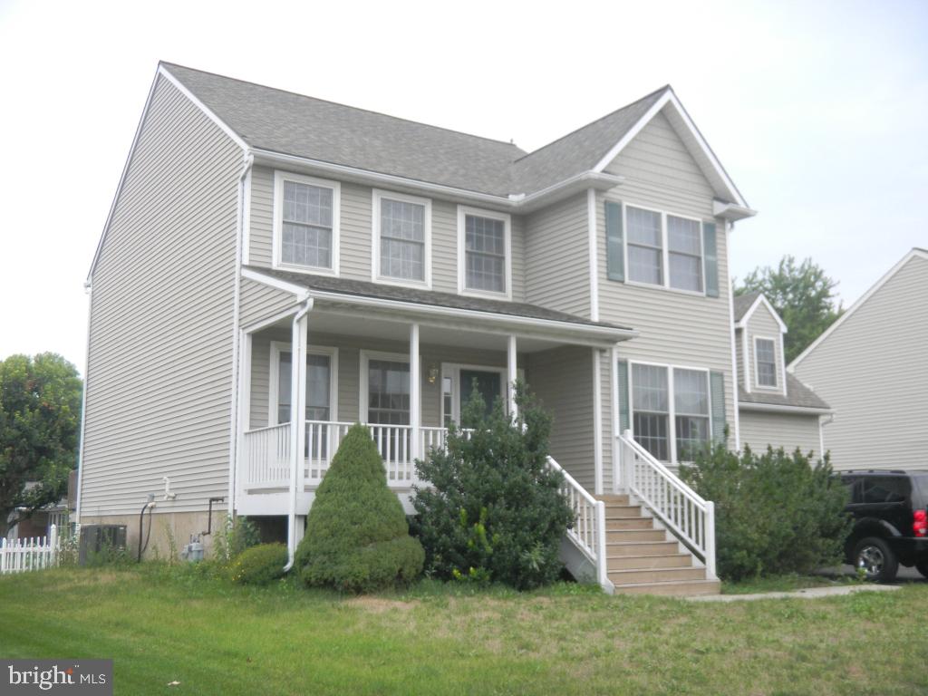 220 North Oak Street Lititz, PA 17543 - Photo 1 of 10 Gallery Image 1