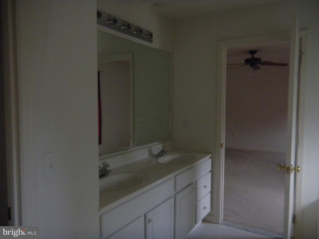 220 North Oak Street Lititz, PA 17543 - Photo 7 of 10 Gallery Image 7