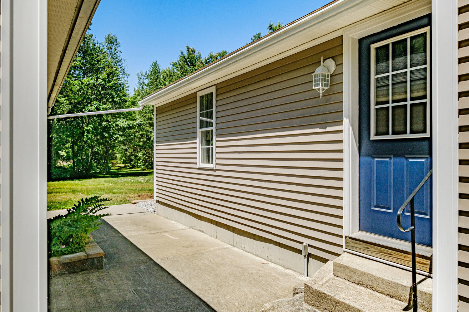 710 Goodwins Mills Road Dayton, ME 04005 - Photo 24 of 97 side entrance