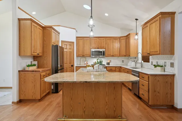 $500,000 | 3620 Highland Avenue, White Bear Lake, MN 55110