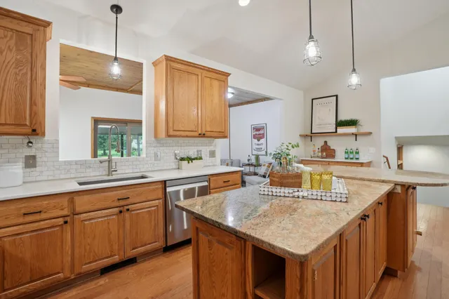 $500,000 | 3620 Highland Avenue, White Bear Lake, MN 55110