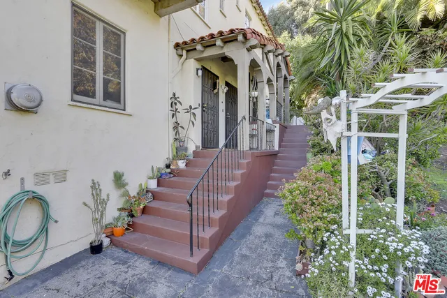 $7,495,000 | 153 West Channel Road, Santa Monica, CA 90402