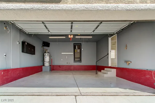 $1,749 | 6952 Canary Ivy Way, Las Vegas, NV 89156