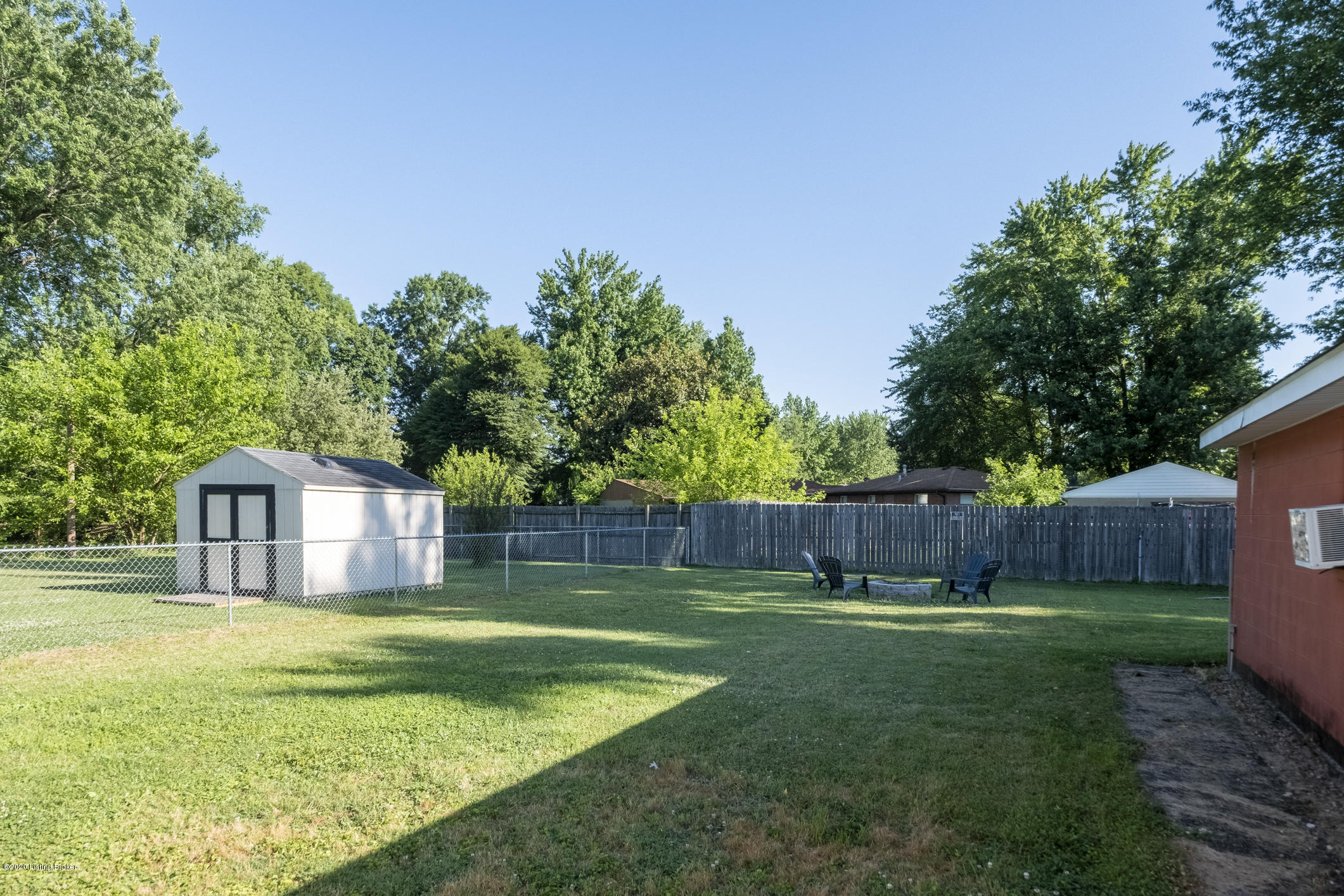 5401 Maryman Road Louisville, KY 40258 - Photo 27 of 29 Large Flat Backyard