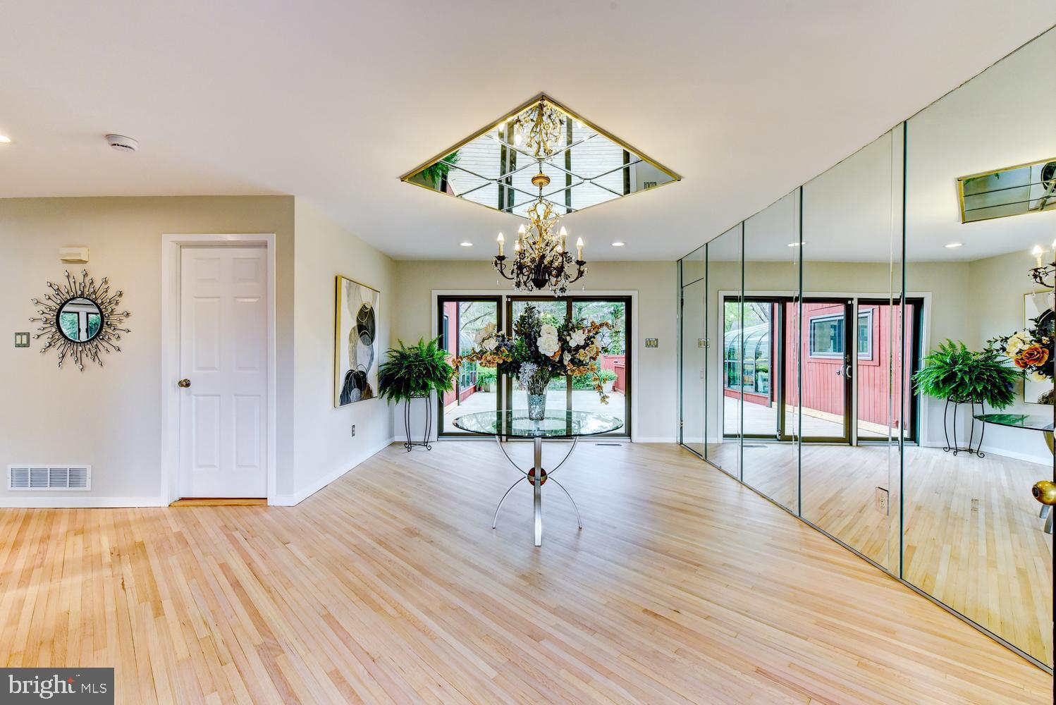 15 Hawk Drive Princeton Junction, NJ 08550 - Photo 14 of 95 Foyer