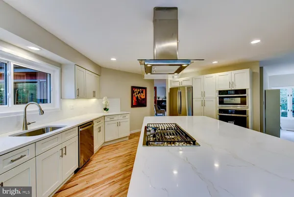 $1,350,000 | 15 Hawk Drive, Princeton Junction, NJ 08550