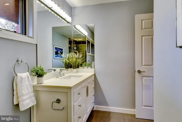 $1,350,000 | 15 Hawk Drive, Princeton Junction, NJ 08550