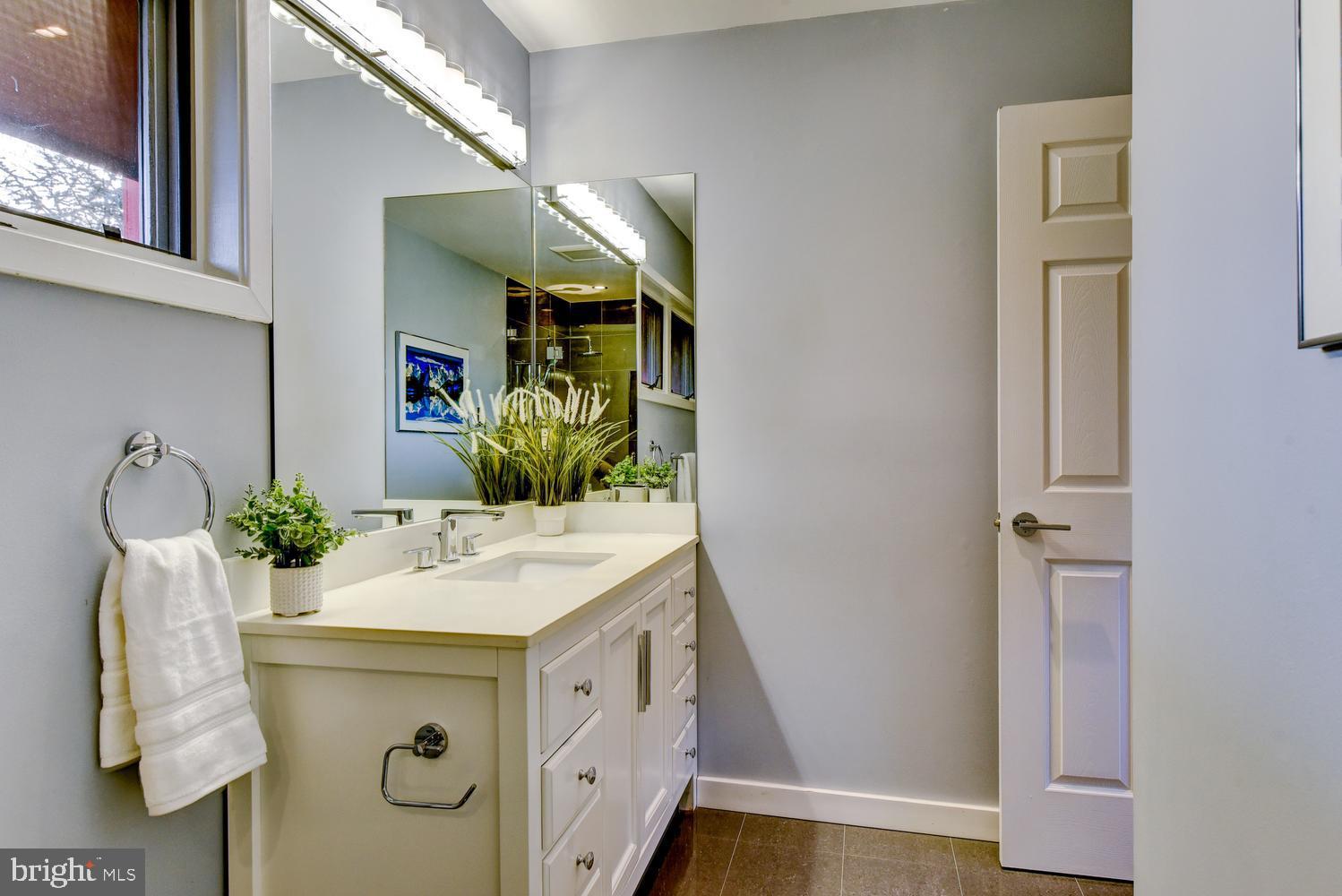 15 Hawk Drive Princeton Junction, NJ 08550 - Photo 56 of 95 Bathroom