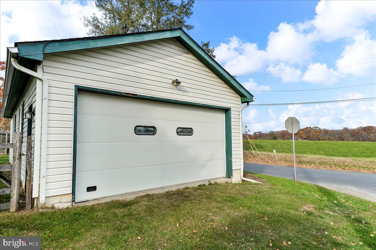 355 Gum Tree Road Coatesville, PA 19320 - Photo 19 of 24 a front view of a house with garden