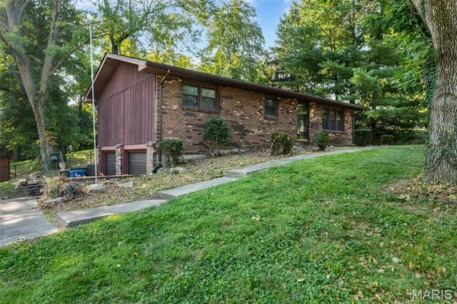 $179,900 | 609 Grant Street, Bethalto, IL 62010