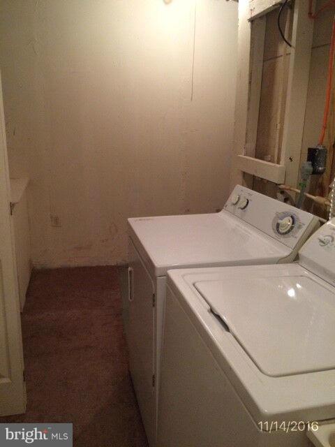 19400 Torran Rocks Terrace Gaithersburg, MD 20879 - Photo 10 of 13 Laundry Room