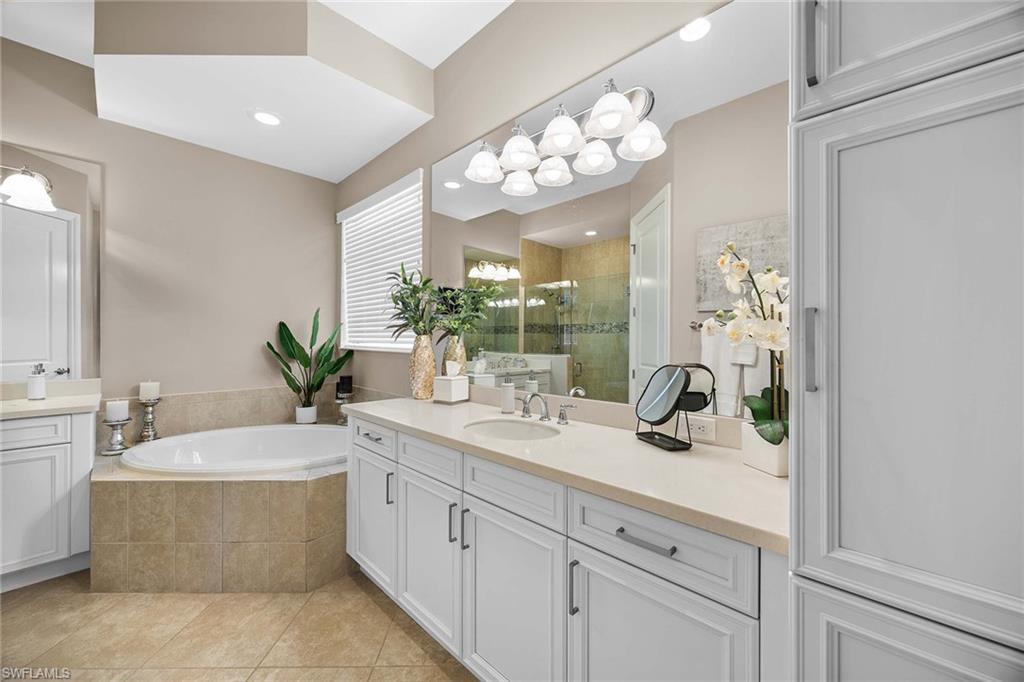 6550 Roma Way Naples, FL 34113 - Photo 22 of 47
