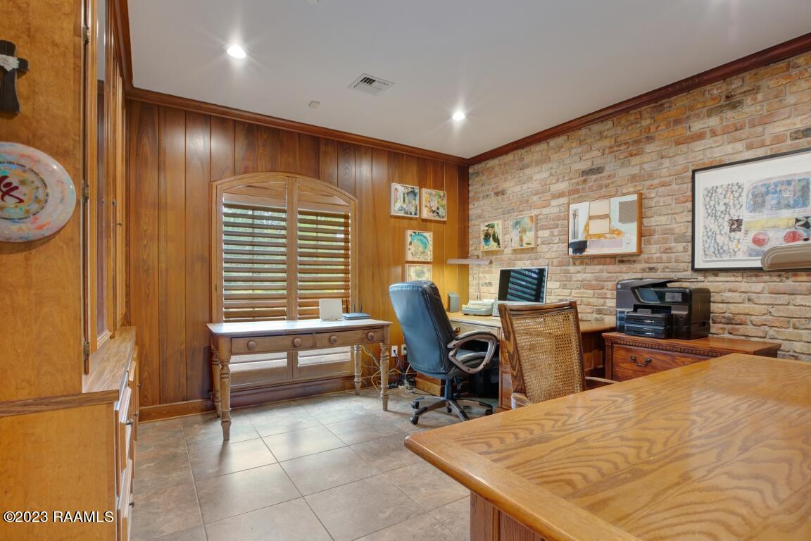 202 Kings Road Lafayette, LA 70503 - Photo 12 of 28 Office