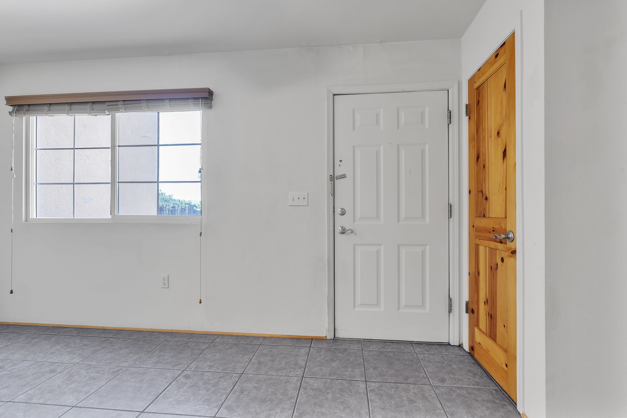 2210 Miguel Chavez Road, Unit 113 Santa Fe, NM 87505 - Photo 10 of 30