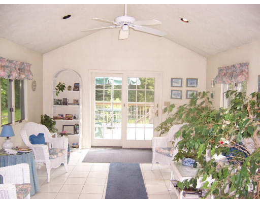 35 Skyview Road Lexington, MA 02420 - Photo 2 of 12 Gallery Image 2