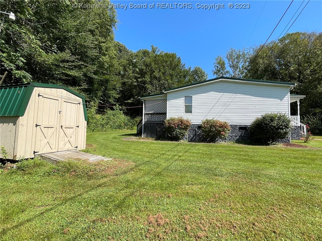 27 Triplett Road West Hamlin, WV 25571 - Photo 42 of 46 Gallery Image 42