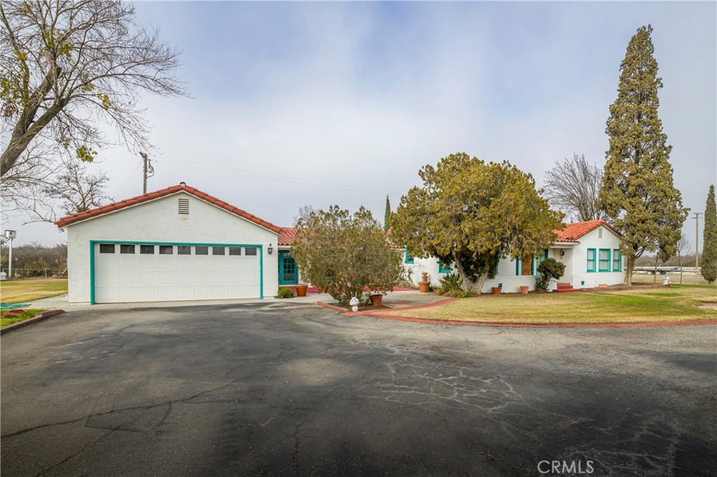 25035 West Central Avenue Tranquillity, CA 93668 - Photo 12 of 74