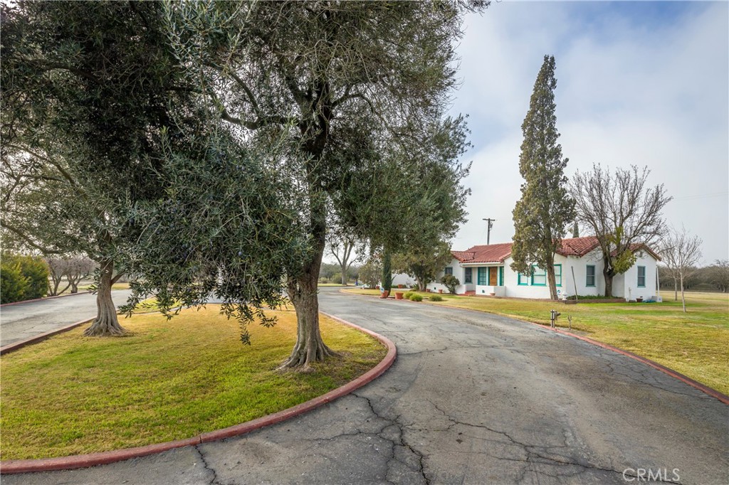 25035 West Central Avenue Tranquillity, CA 93668 - Photo 3 of 74