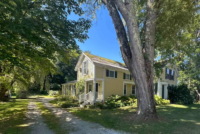 $324,900 | 21 West Street, Middletown Springs, VT 05757