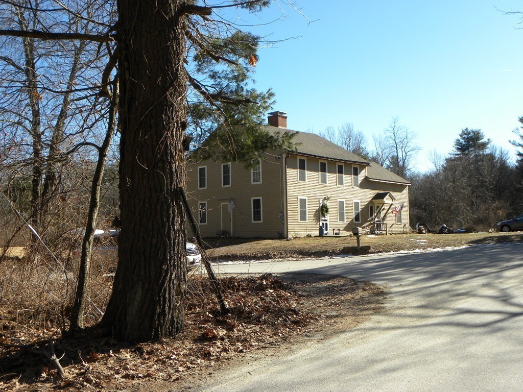 168 Gould Road Charlton, MA 01507 - Photo 6 of 20 Gallery Image 6