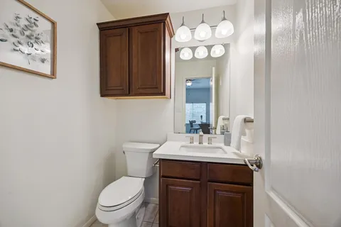 $700,000 | 5429 Fairdale Lane, Houston, TX 77056