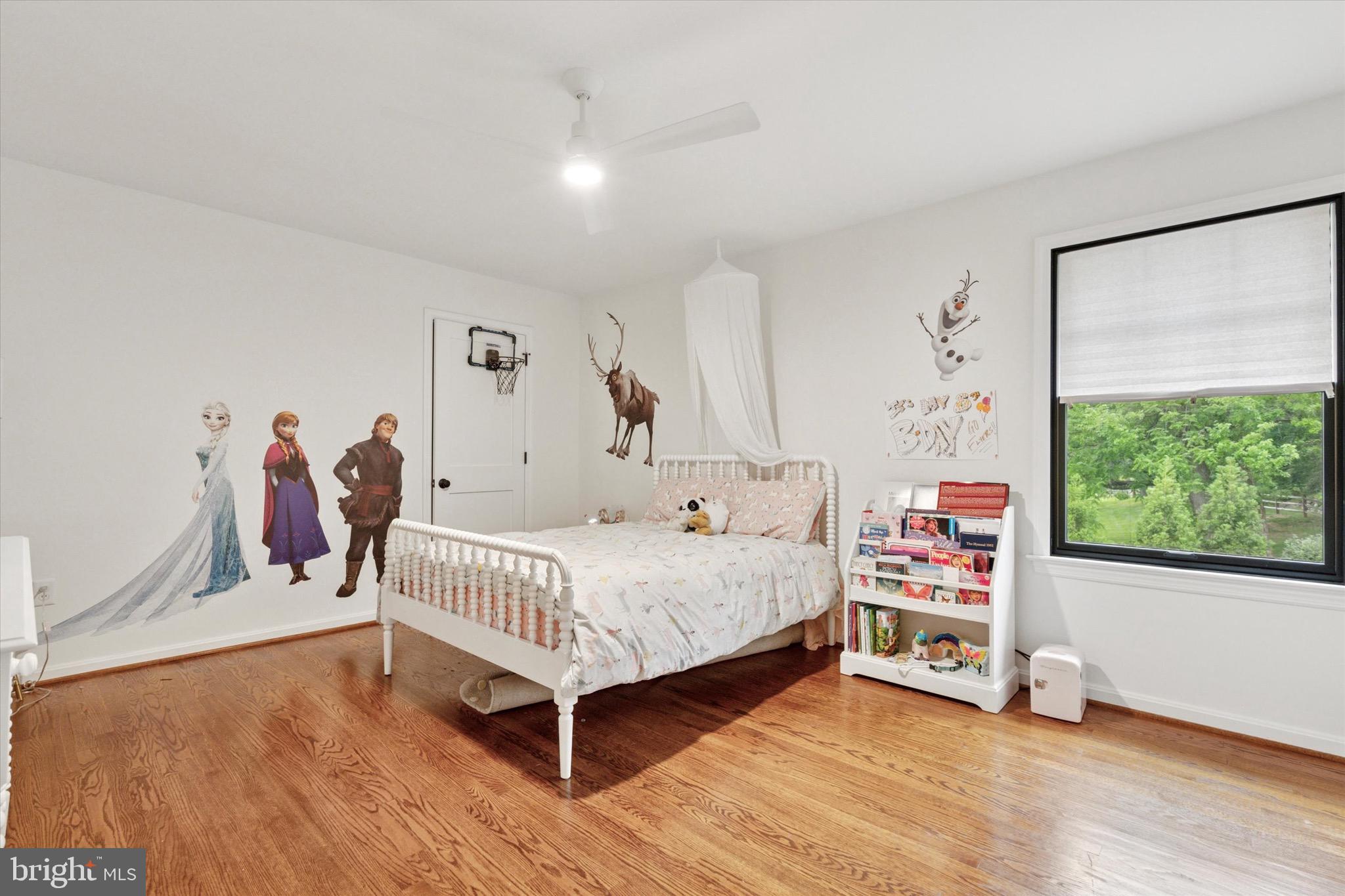 610 Dorset Road Devon, PA 19333 - Photo 45 of 54 a bedroom with a bed and a window