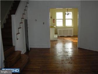 5660 Ridgewood Street Philadelphia, PA 19143 - Photo 2 of 12 Living Room