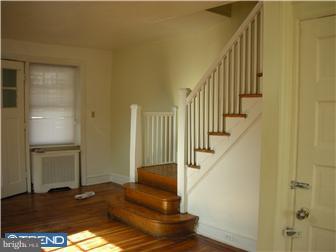 5660 Ridgewood Street Philadelphia, PA 19143 - Photo 4 of 12 Living Room