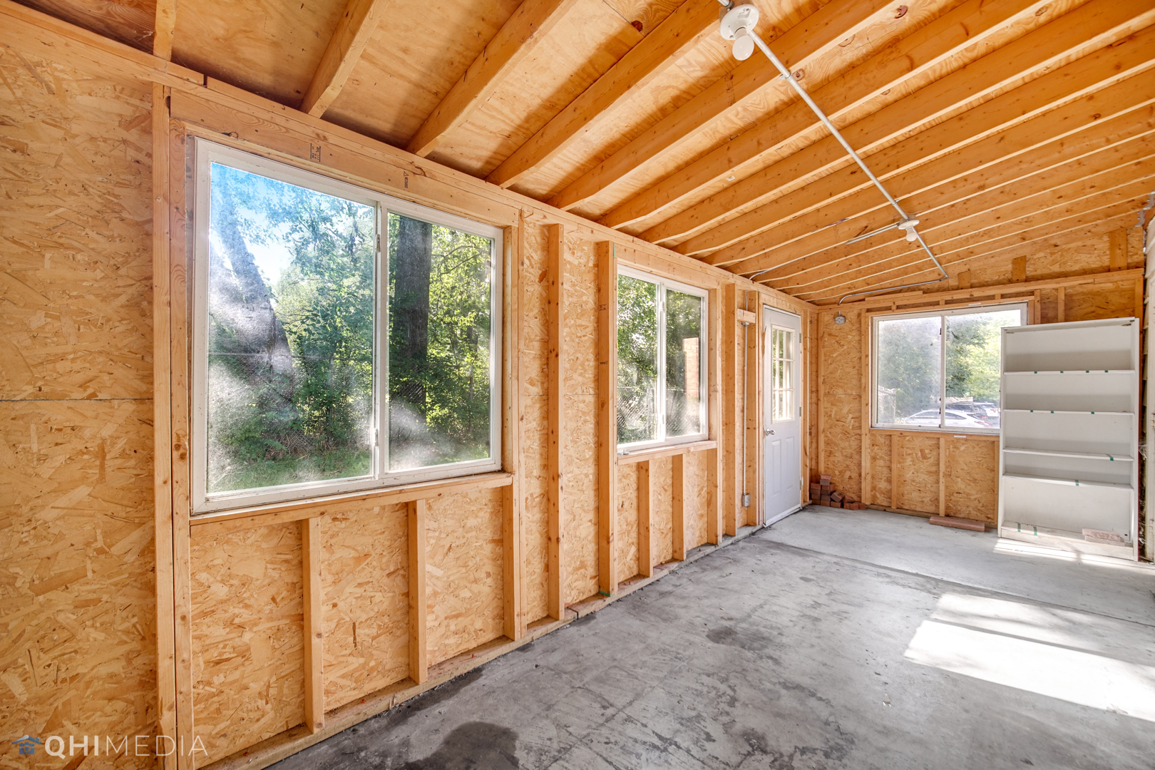 18104 Park Avenue Homewood, IL 60430 - Photo 21 of 26 a view of an empty room with a window