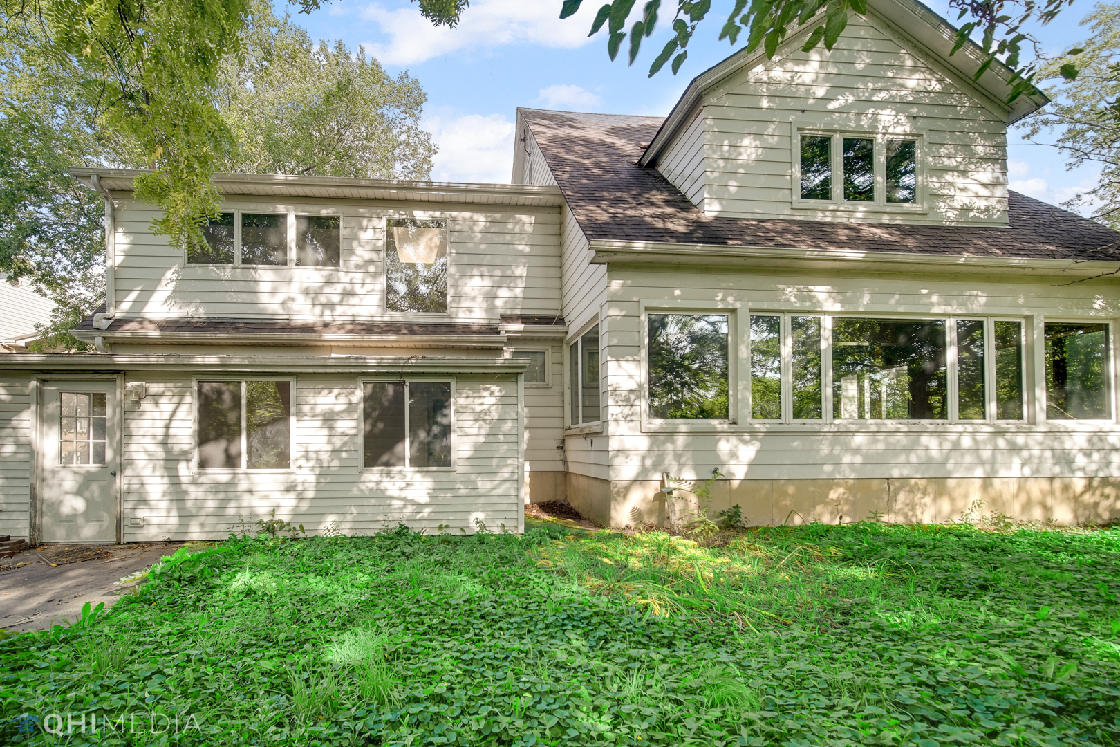 18104 Park Avenue Homewood, IL 60430 - Photo 26 of 26 front view of a house with a yard