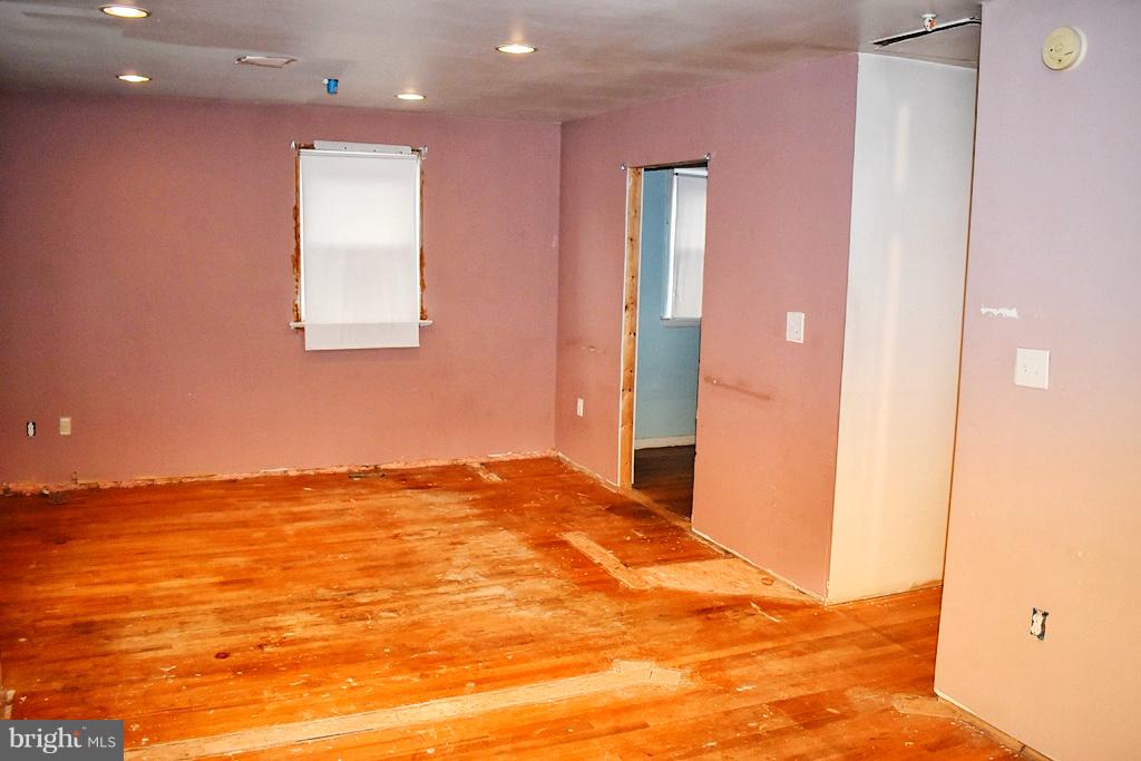 7102 Loch Raven Road Temple Hills, MD 20748 - Photo 7 of 26 Gallery Image 7