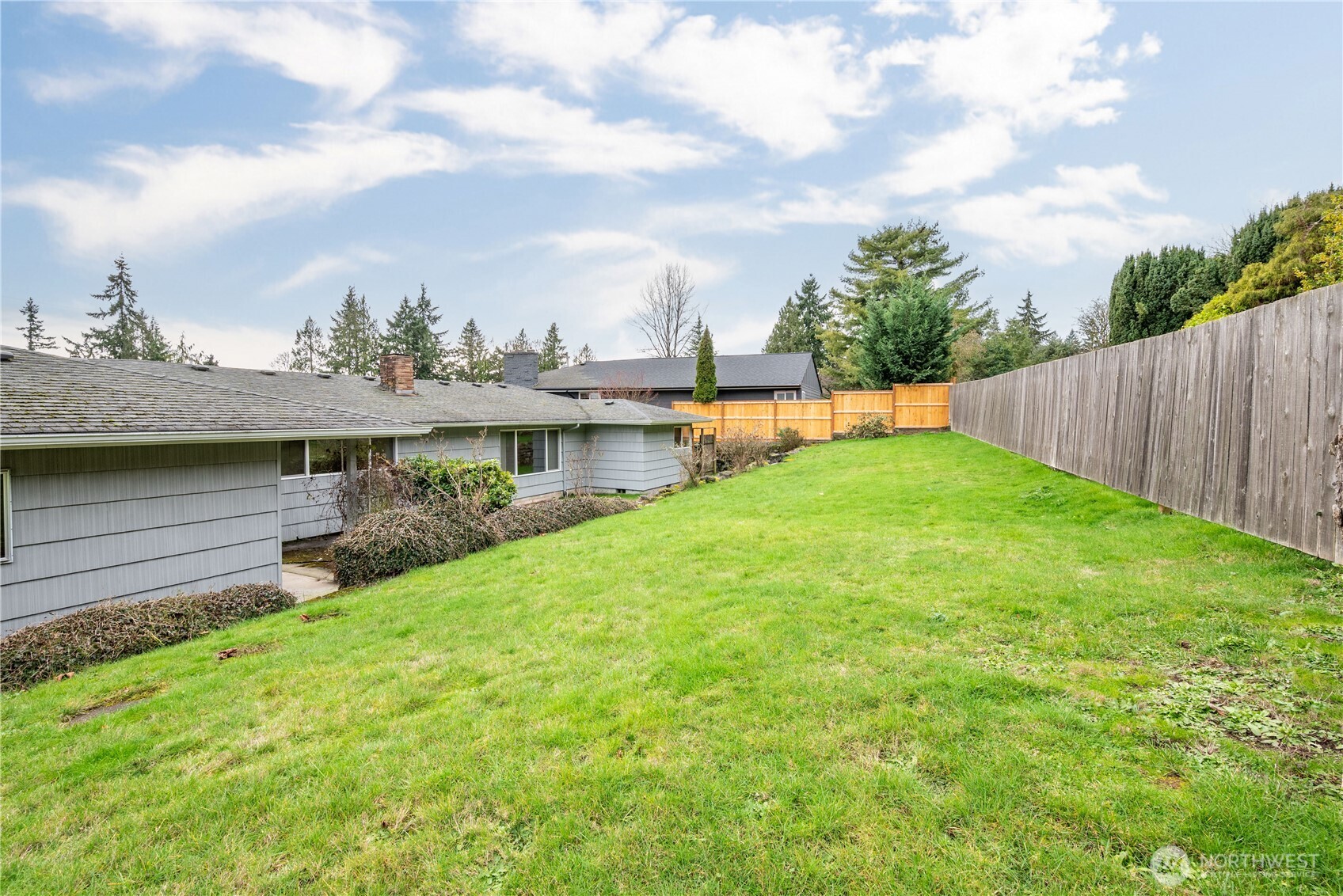2120 Willow Place Longview, WA 98632 - Photo 21 of 28 a view of a garden with a house