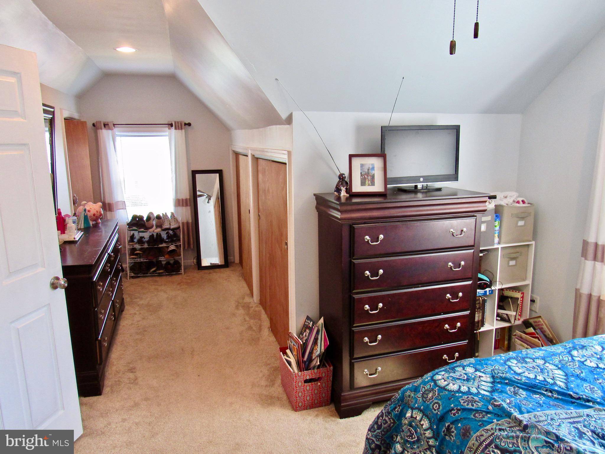 7358 Ryers Avenue Philadelphia, PA 19111 - Photo 13 of 19 Gallery Image 13